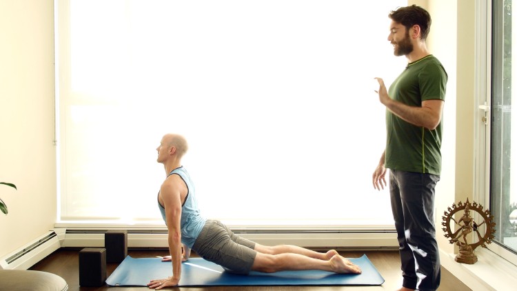 ۱۰۸ تمرین یوگا
