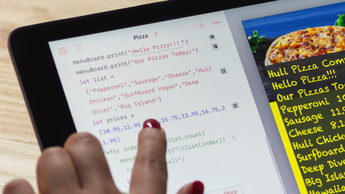 آموزش یادگیری توسعه برنامه های بازی Swift Playgrounds (2017)