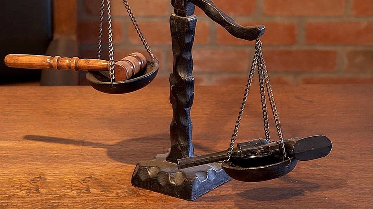 آموزش راهنمای مطالعه ۳۹: جرایم علیه سیستم قضایی کالیفرنیا
