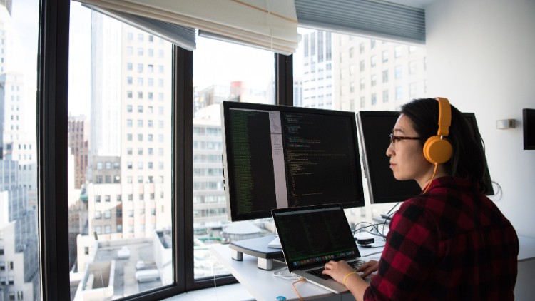 آموزش پایتون برای امور مالی شرکتی و تحلیل سرمایه‌گذاری

