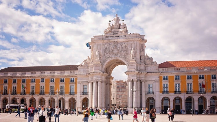 آموزش مقدمه‌ای بر مدیریت

