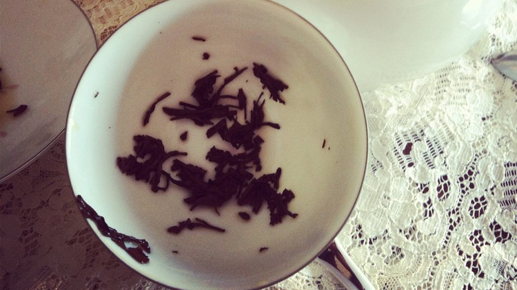 آموزش با مادام پامیتا فال‌بینی با برگ چای را بیاموزید

