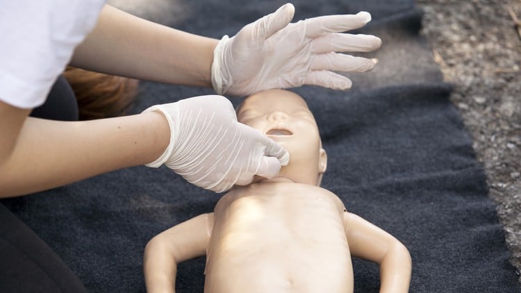 آموزش ACLS و PALS
