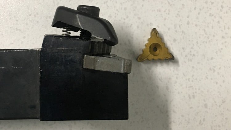 آموزش ابزار برش CNC و تکنیک‌های ماشین‌کاری
