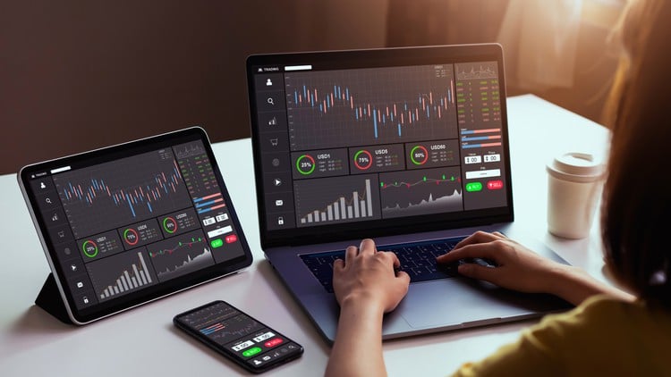 آموزش روانشناسی معامله‌گری آسان شد: چگونه با معاملات بیش از حد (Overtrading) مقابله کنیم
