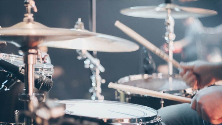 آموزش برنامه‌نویسی آهنگ‌های درام شگفت‌انگیز: راهنمای غیردرامرها
