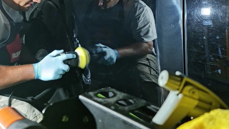 آموزش نحوه استفاده از پولیشر برای از بین بردن خط و خش و هولوگرام

